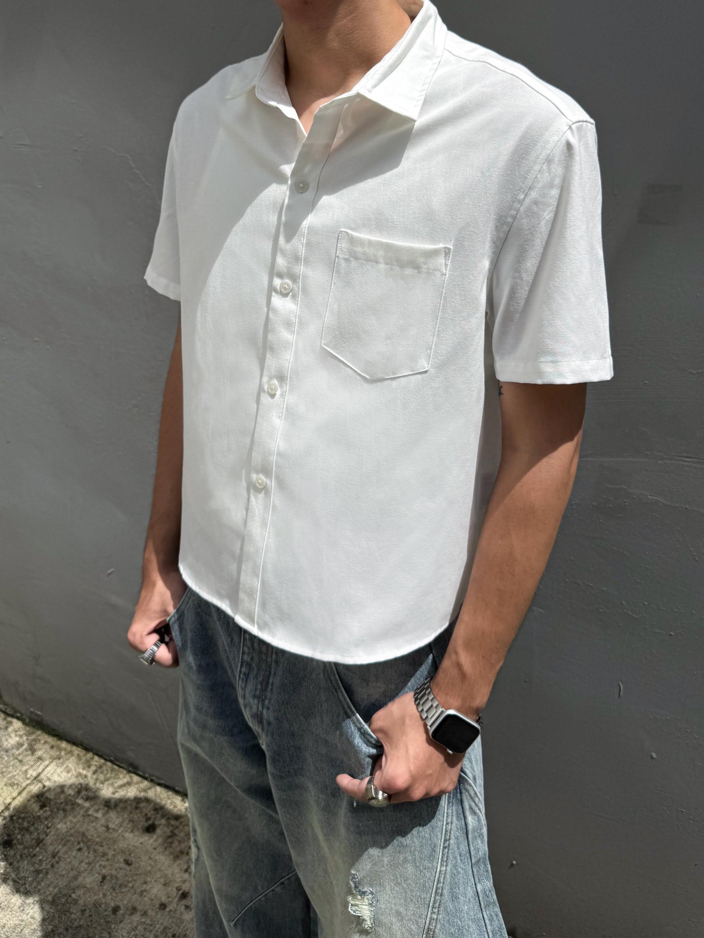 T01短袖BOXY白色襯衫